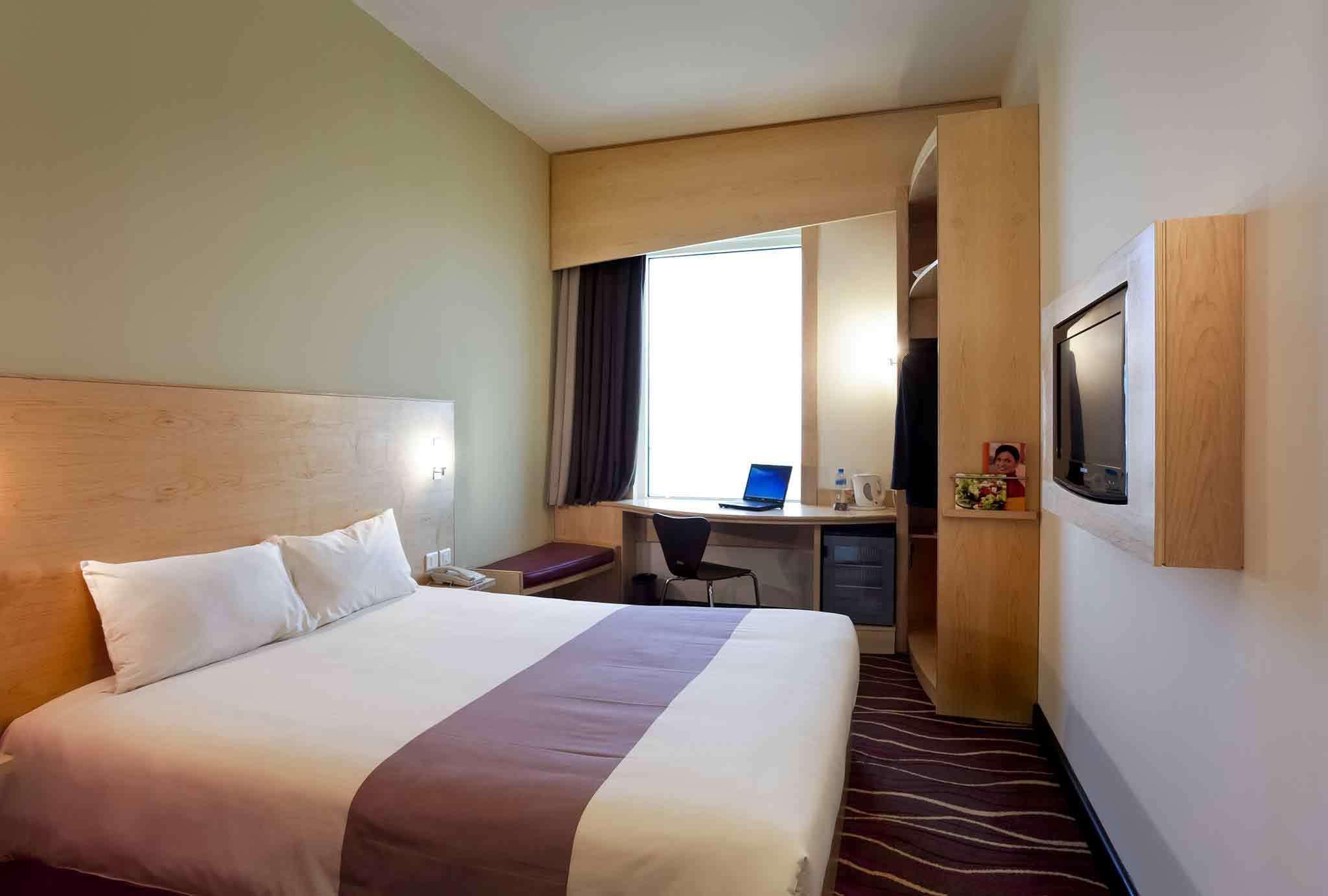 Отель Ibis Sharq Кувейт Экстерьер фото