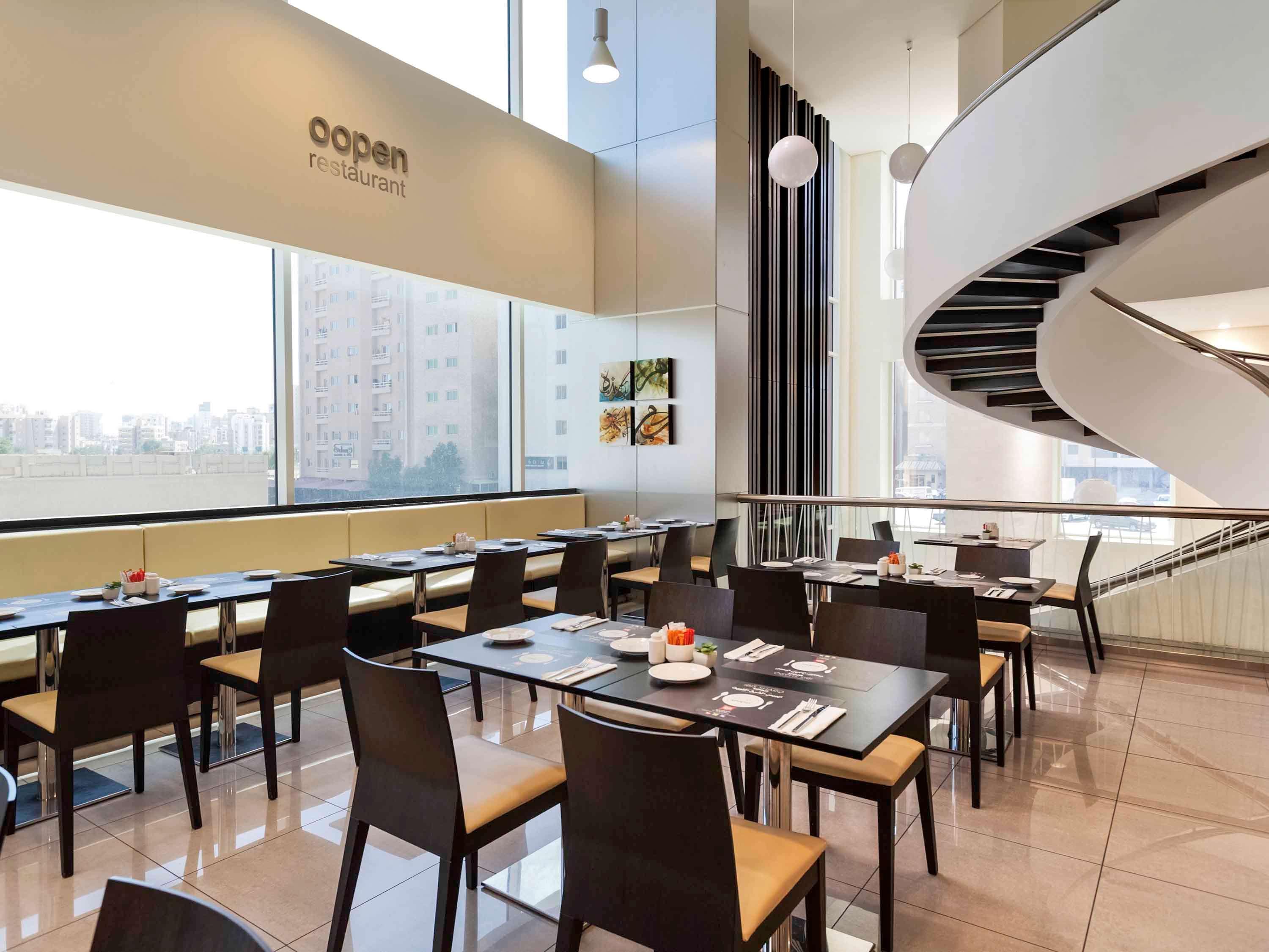 Отель Ibis Sharq Кувейт Экстерьер фото