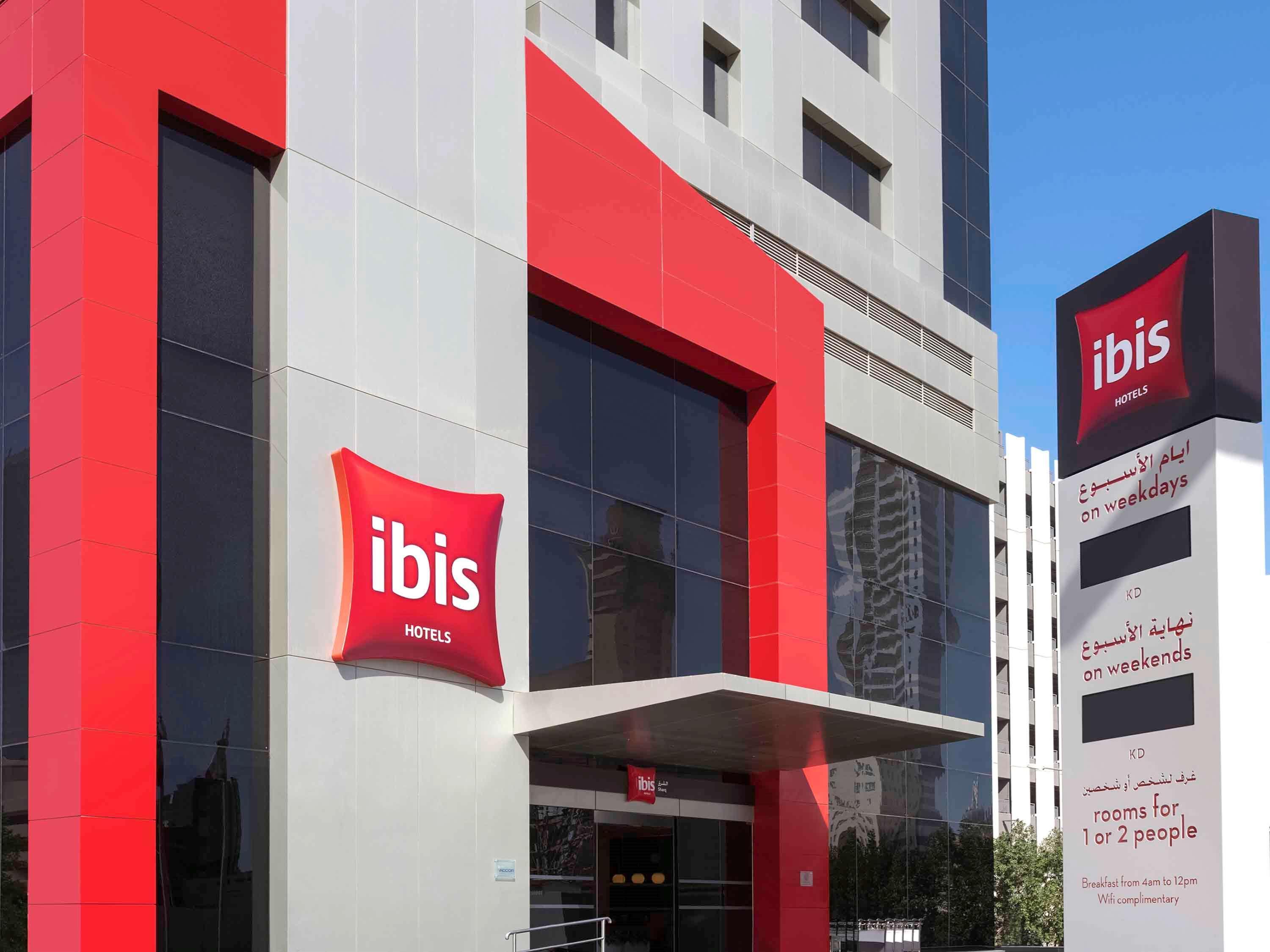 Отель Ibis Sharq Кувейт Экстерьер фото