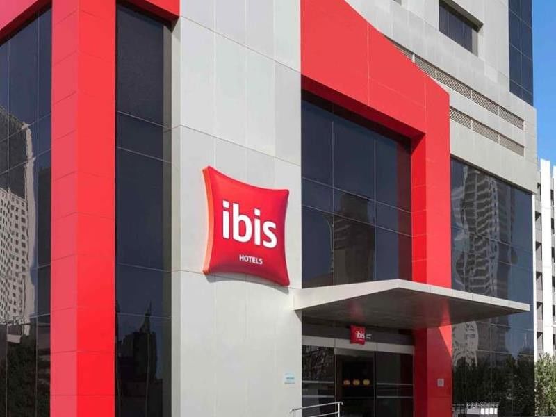 Отель Ibis Sharq Кувейт Экстерьер фото