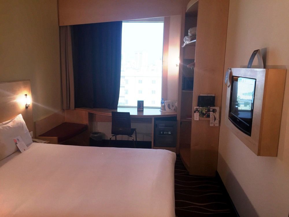 Отель Ibis Sharq Кувейт Экстерьер фото