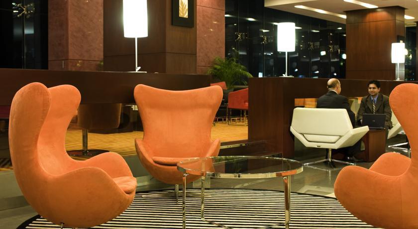 Отель Ibis Sharq Кувейт Экстерьер фото
